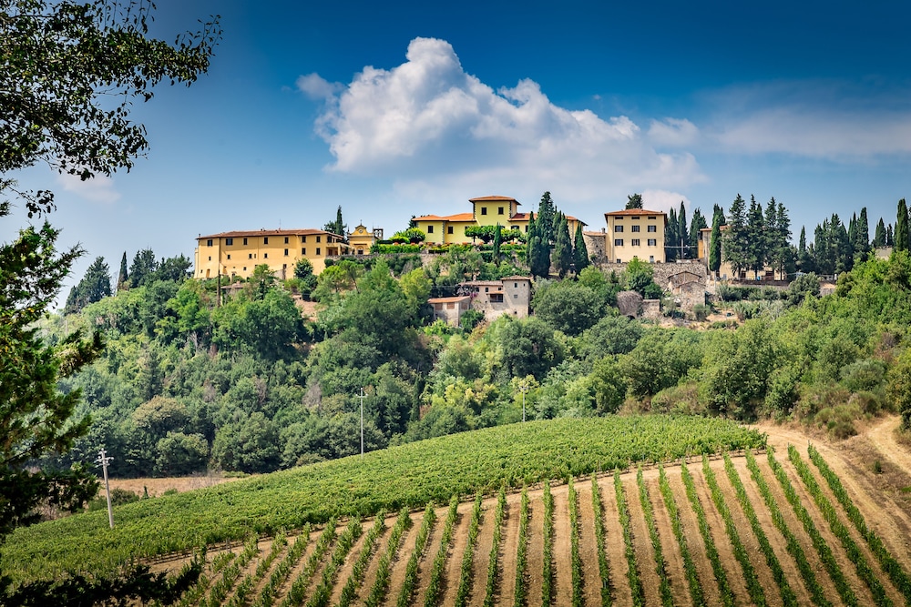 Villa Sant'Andrea — 4-Star Luxury Hotel in San Casciano In Val Di Pesa, Italy