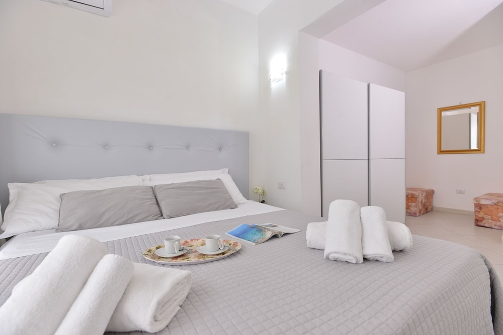 IzzHome New One — 4-Star Luxury Hotel in Pula, Italy