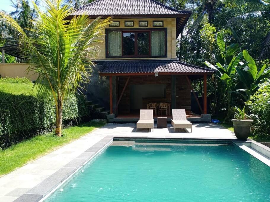 Mambul garden private villa — 4-Star Luxury Hotel in Ubud, Indonesia