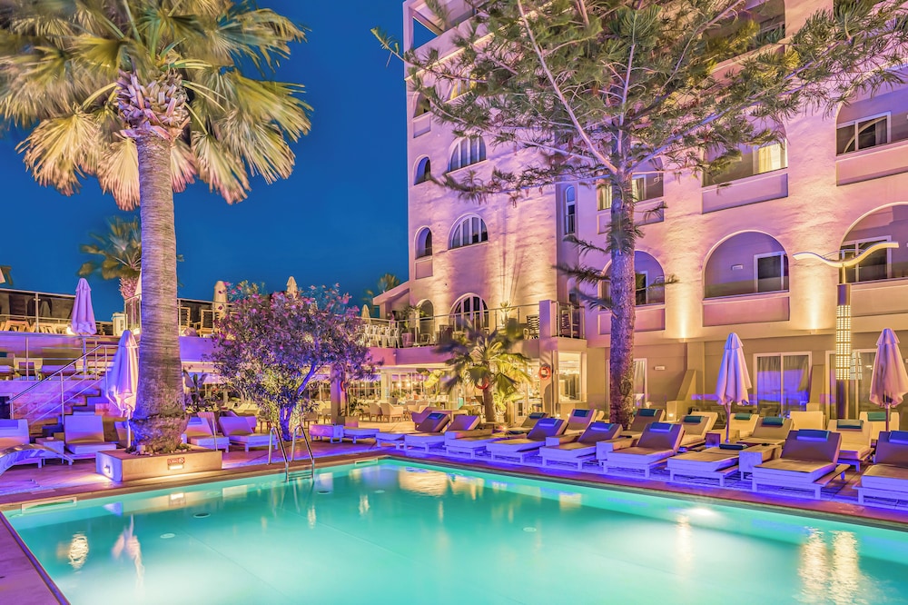 Glaros Beach Hotel in Hersonissos, Greece