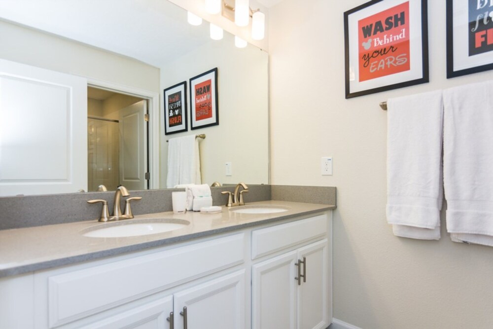 4 Bedrooms 3 Bathrooms Storey Lake 4809 Ll - photo 10