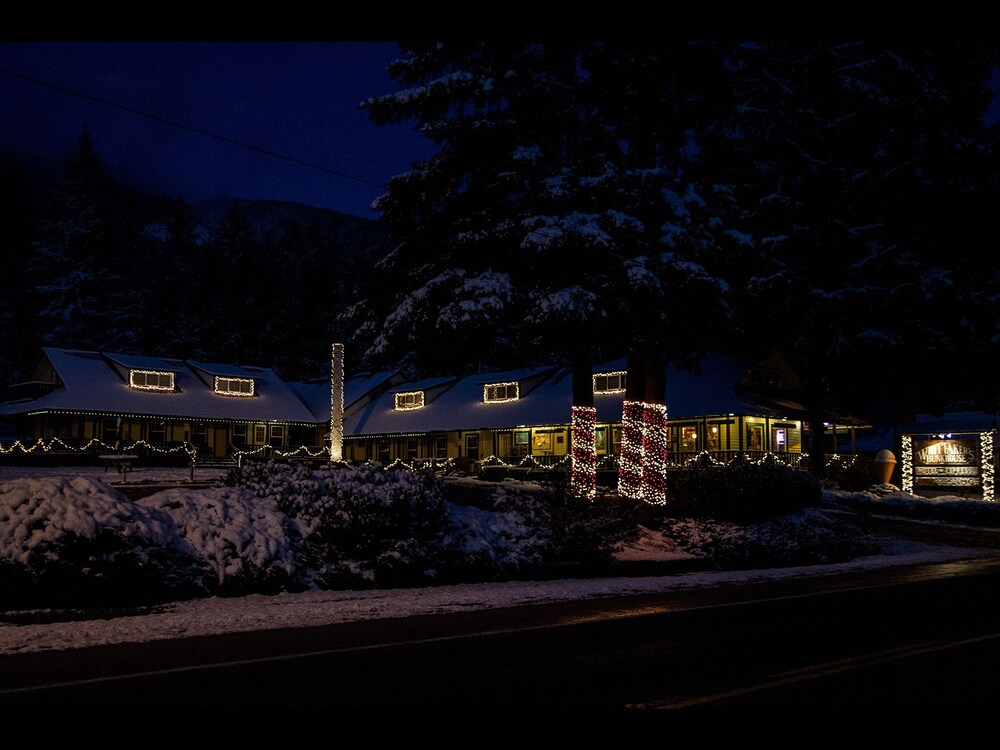 Whittaker’s Motel & Historic Bunkhouse in Ashford, United States