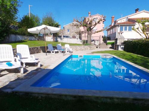 Holiday home in Motovun Istrien 9999 — 4-Star Luxury Hotel in Motovun, Croatia