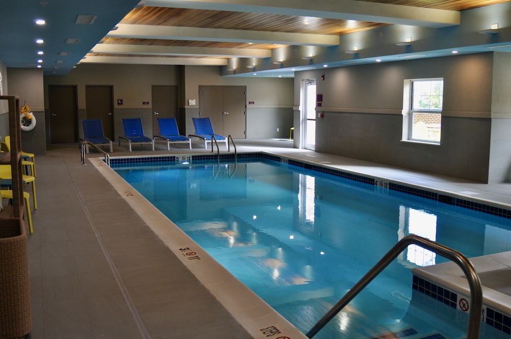 Home2 Suites by Hilton North Conway - photo 56