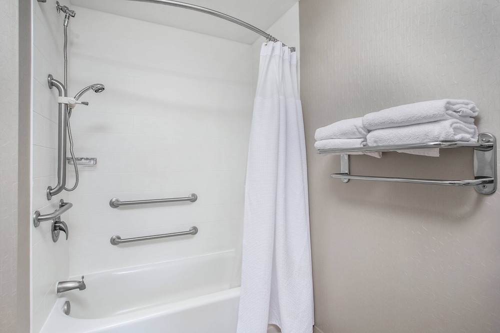 SpringHill Suites by Marriott Pigeon Forge - photo 10