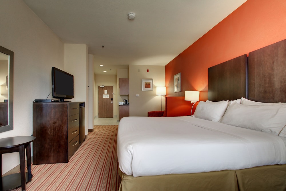 Holiday Inn Express and Suites Winona North by IHG - photo 6