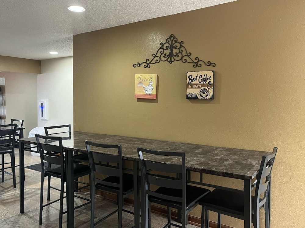 Oyo West Point Inn - photo 28