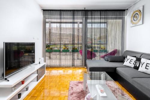 Luxe Comfort Melesio Apartment In Split Centre — 4-Star Luxury Hotel in Split, Croatia