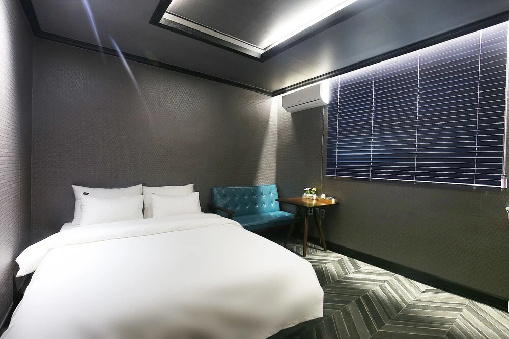 H motel — hotel in Gongju