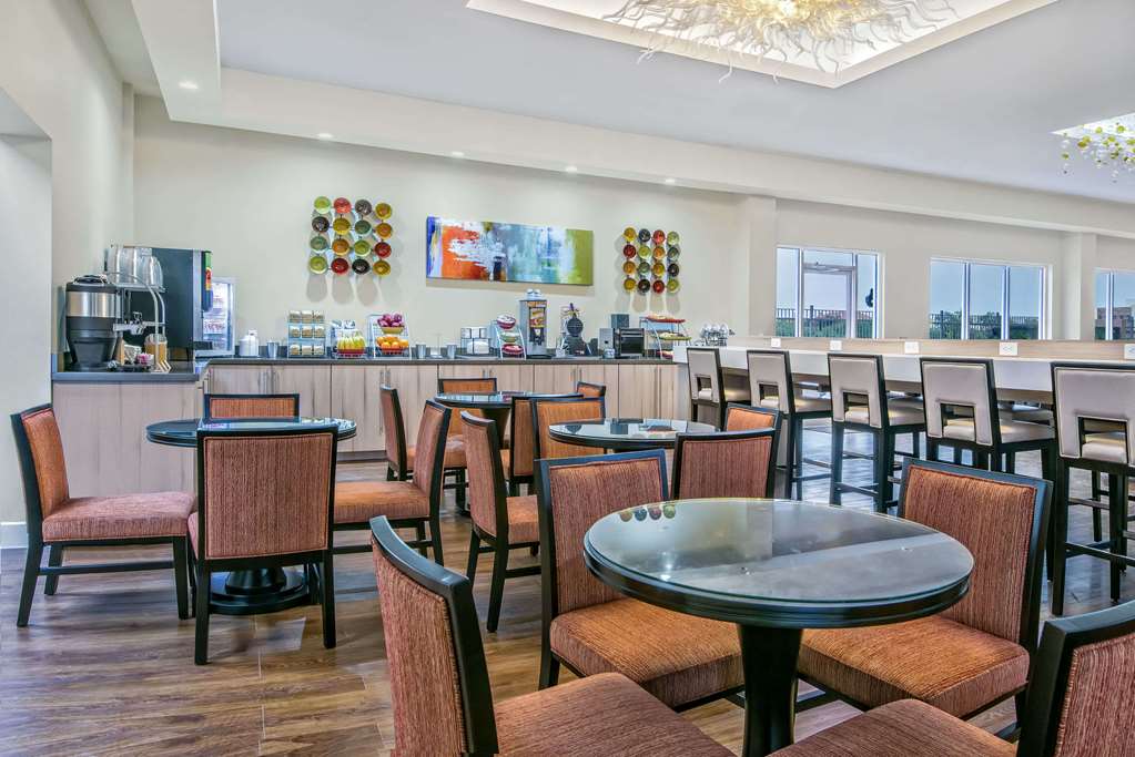 Hawthorn Extended Stay by Wyndham McAllen - photo 8