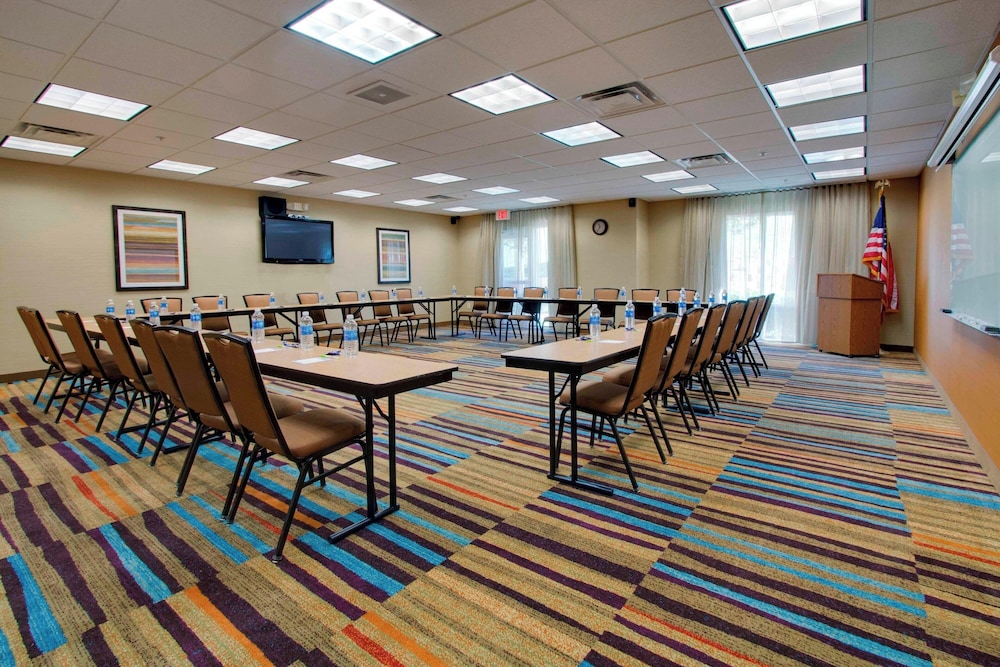 Fairfield Inn & Suites by Marriott Clermont - photo 31