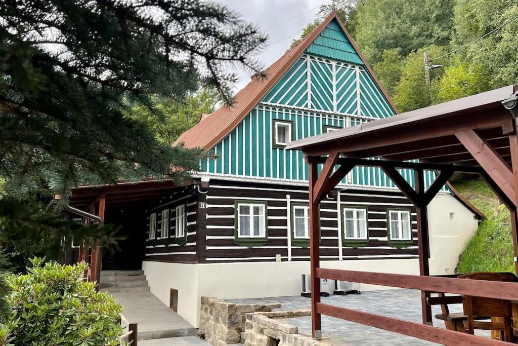 Roubenka Vyletni — Desna