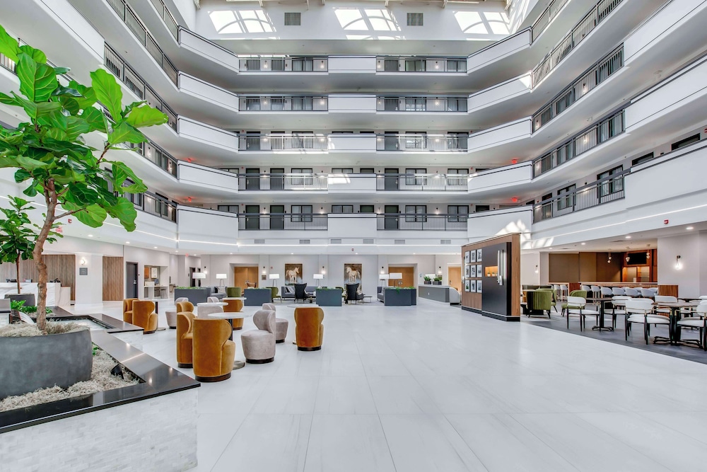 Embassy Suites Louisville East - photo 10