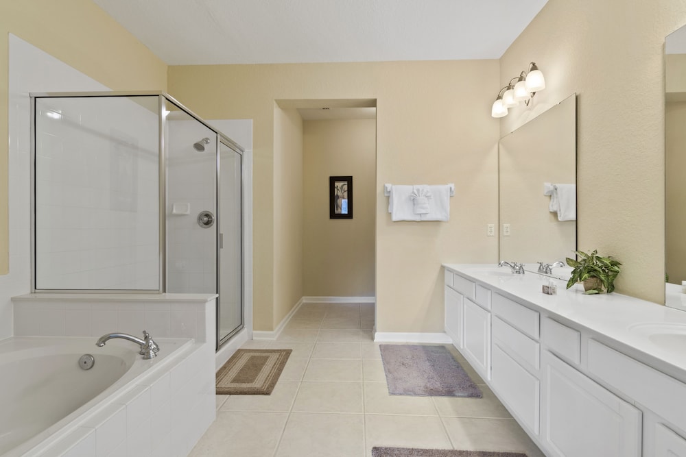 Vista Cay by Orlando Resort Rentals on Universal Boulevard - photo 83