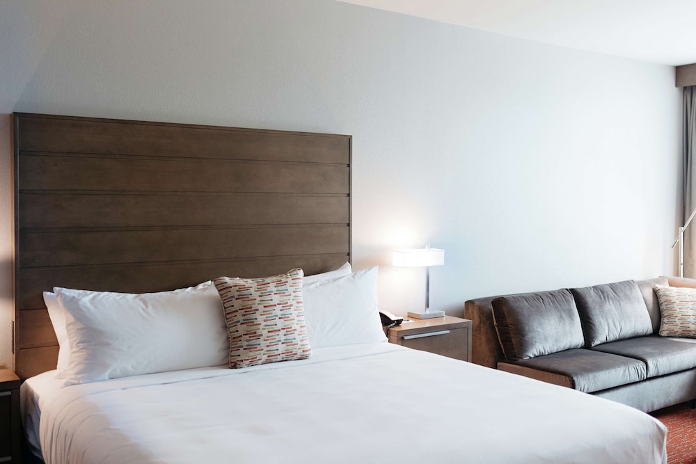 Revel Hotel Des Moines Urbandale Tapestry Collection by Hilton - photo 81