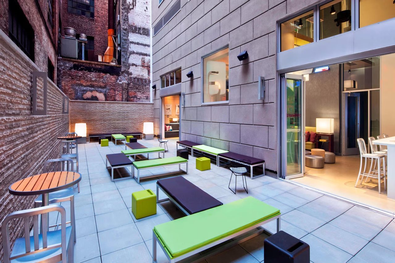 Aloft Manhattan Downtown Financial District - photo 9