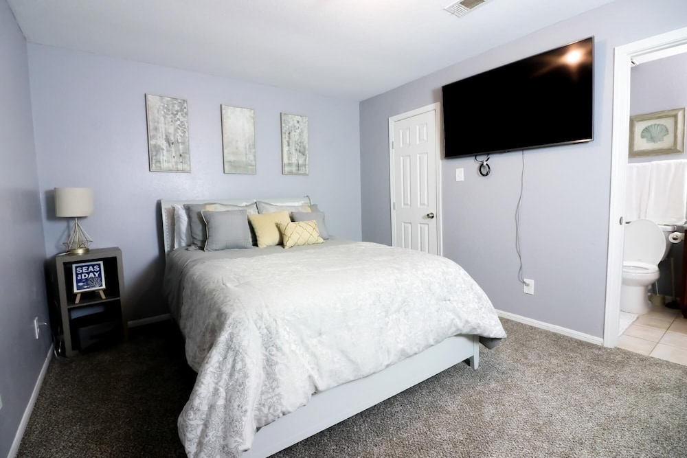No Worries Beautiful 2 bed 2 bath at The Palms Great Location and Amenities Galore - photo 19