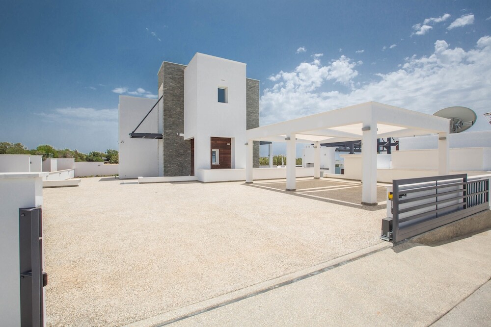 Ruidoso Seafront Luxury #2 in Ayia Napa, Cyprus