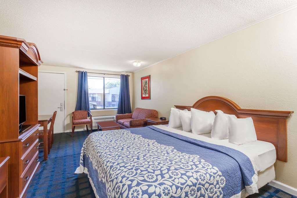 Days Inn by Wyndham Dover Downtown - photo 6