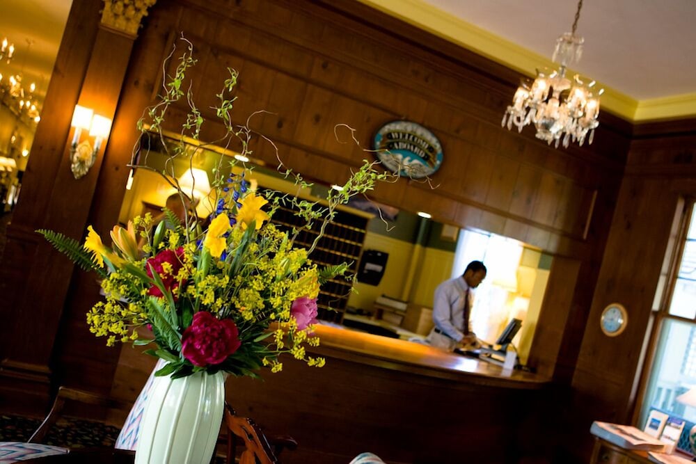 The Colony Hotel - photo 3