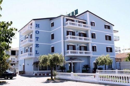 Hotel Villa Del Lago in Senise, Italy