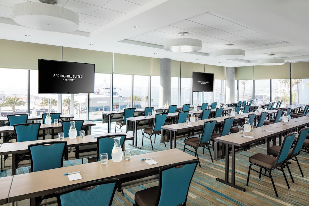 Springhill Suites San Diego Downtown Bayfront - photo 29