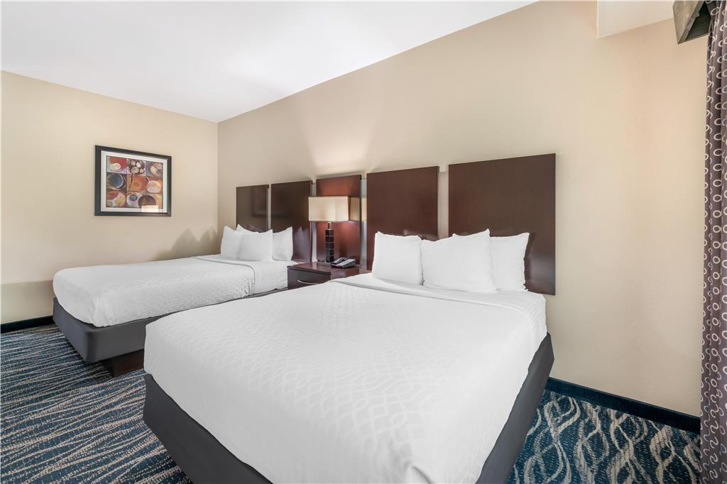 Best Western Plus Eastgate Inn & Suites - photo 12