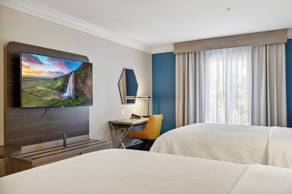 Holiday Inn Express Hotel & Suites Vacaville by IHG - photo 8