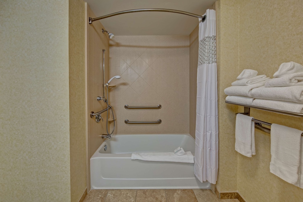 Hampton Inn & Suites Stuart North - photo 22