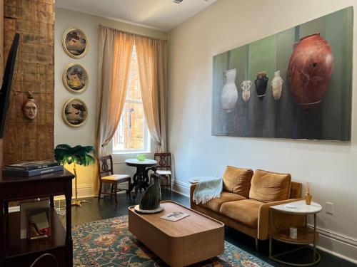 Above Bank Alley Suite — 4-Star Luxury Hotel in Natchez, United States