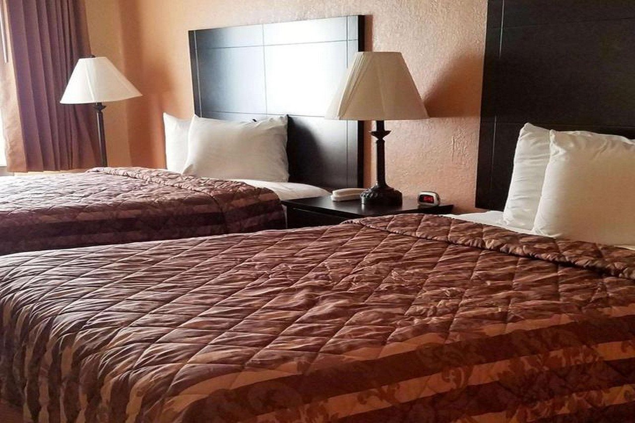 Magnuson Hotel Brownsville - photo 8