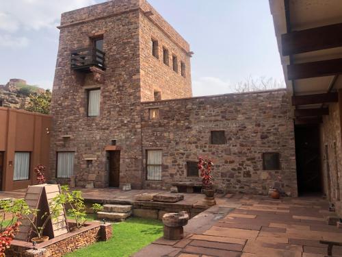 Wada1 - carbon neutral hotel in Bagalkot