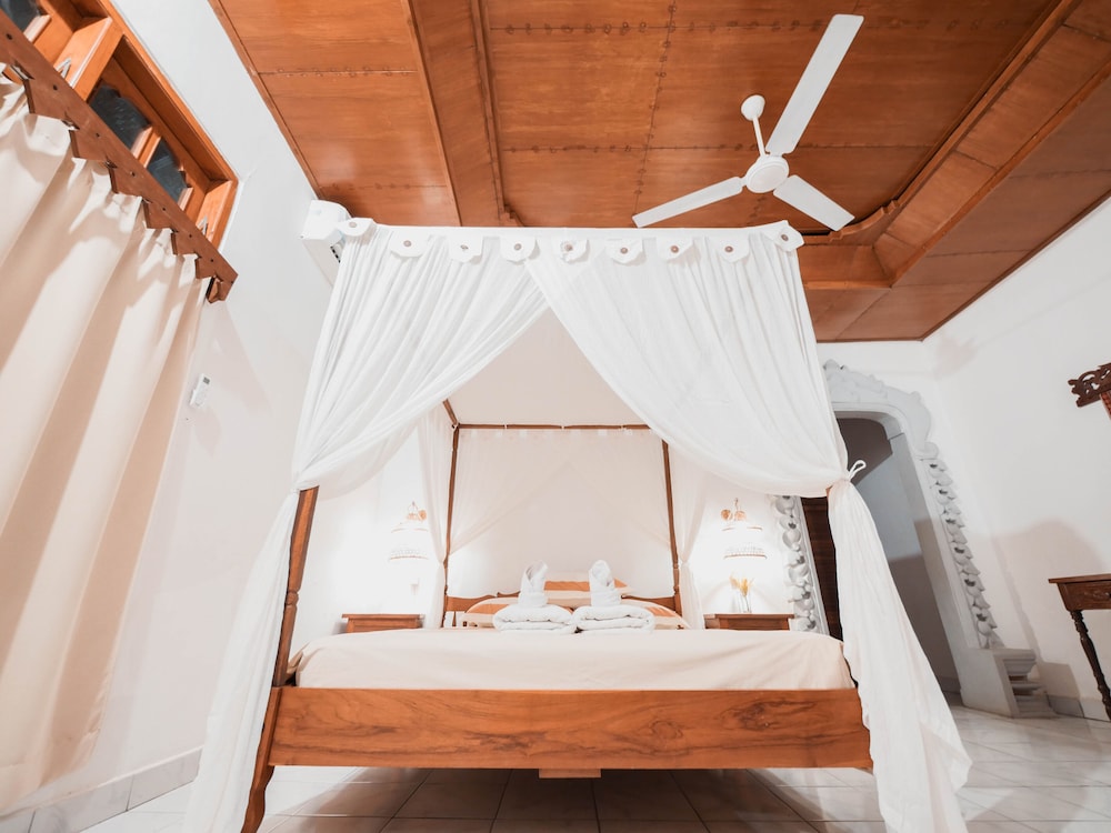 Lovina Palace in Banjar, Indonesia