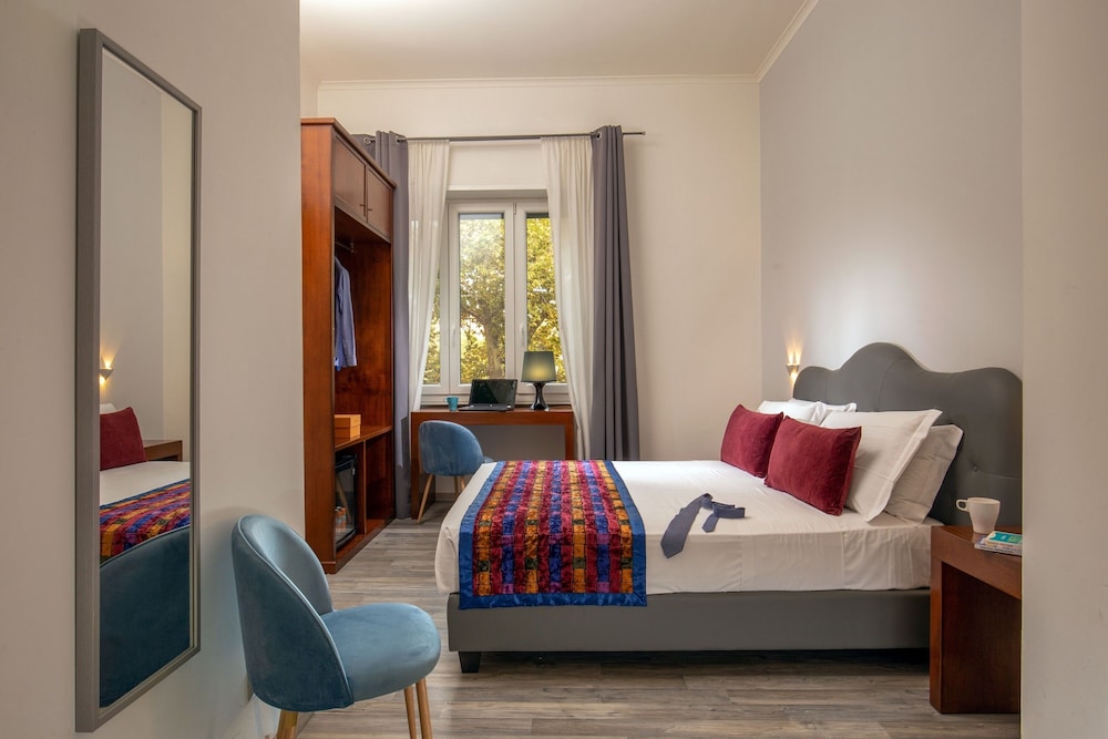 Prima Guest House Collection — 4-Star Luxury Hotel in Rome, Italy