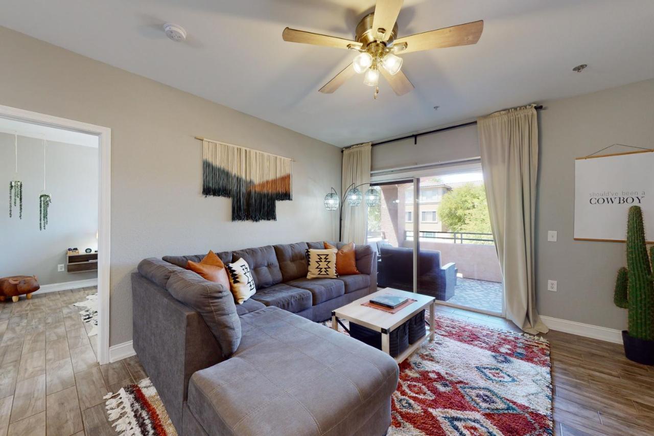Cowboy Quarters - carbon neutral hotel in Phoenix