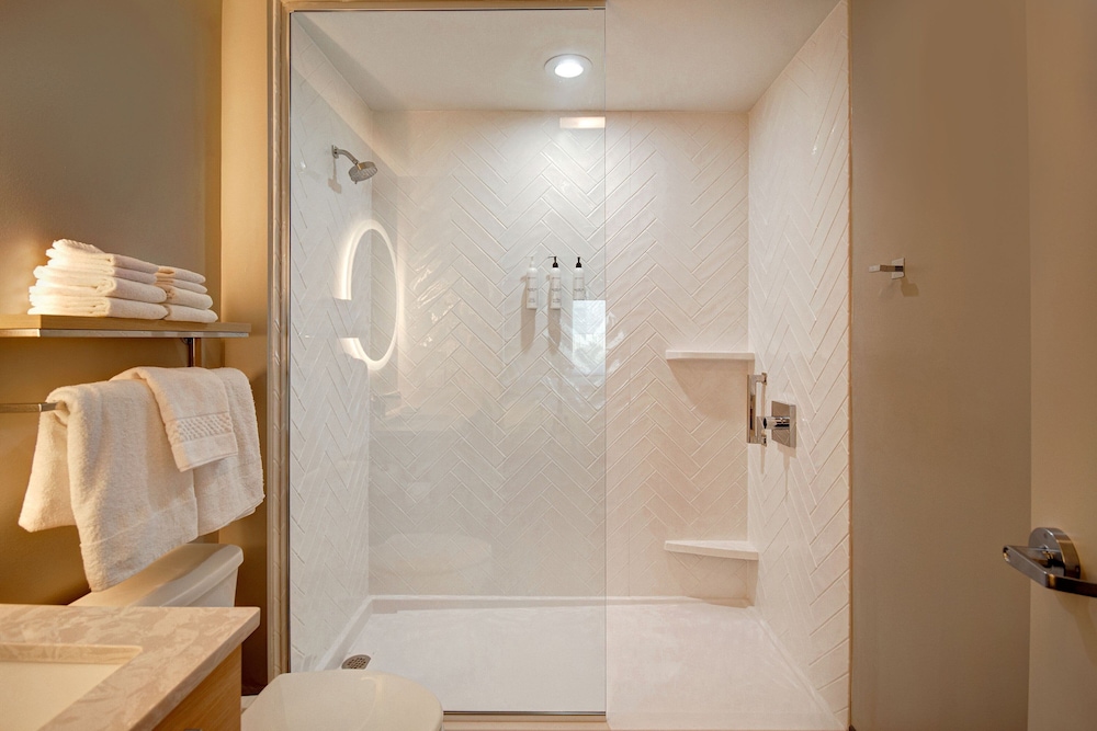 TownePlace Suites by Marriott Cincinnati Airport South - photo 14
