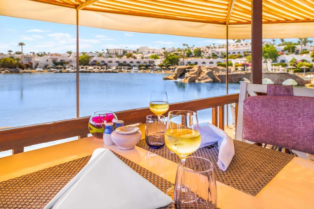 מזון ומשקאות