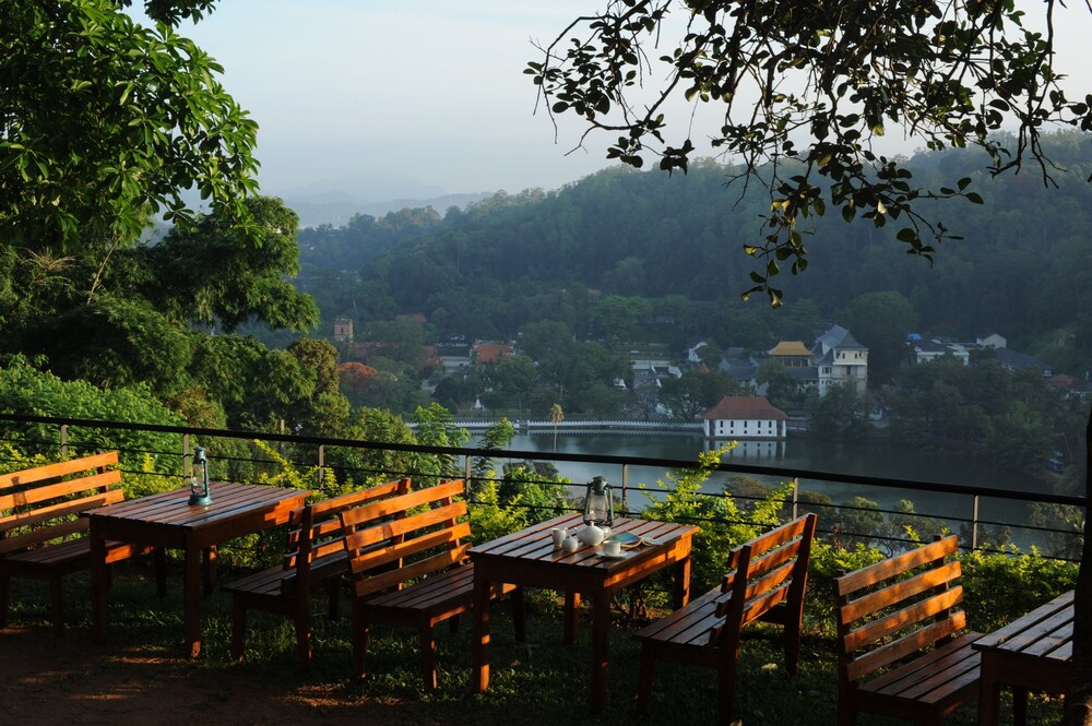 Hotel See Kandy - last minute hotel in Kandy
