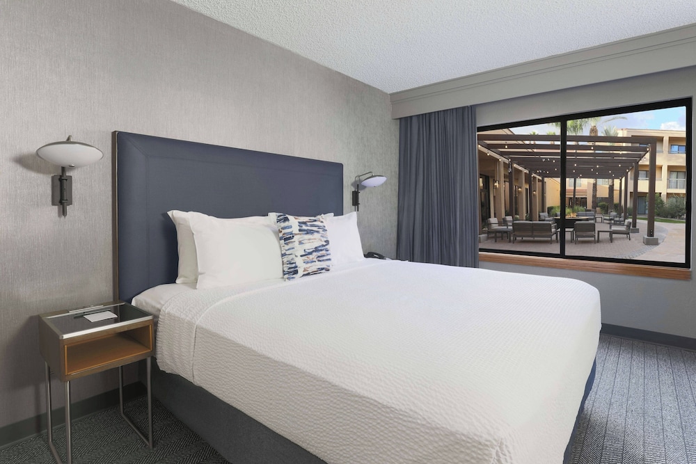 Courtyard by Marriott Tucson Airport - photo 13