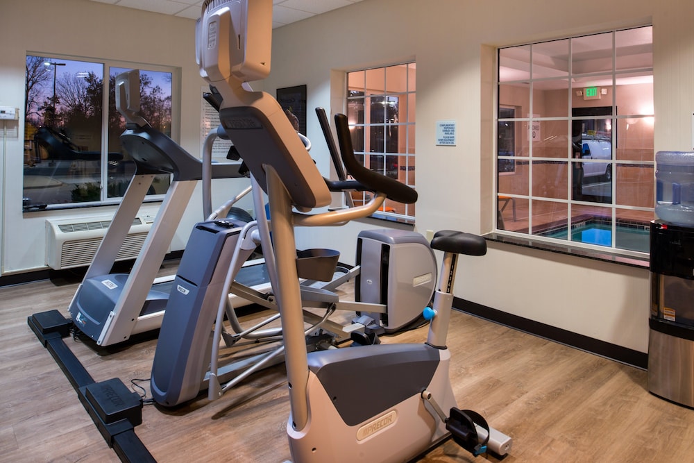 Holiday Inn Express Hotel & Suites Pittsburg by IHG - photo 46