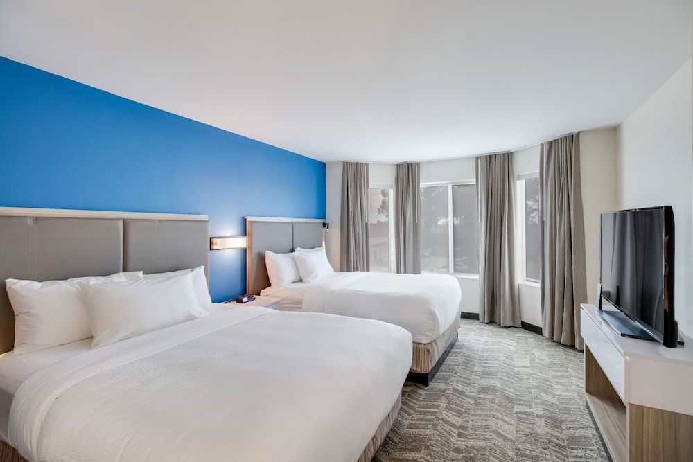 SpringHill Suites by Marriott Dallas NW Hwy I35E - photo 7