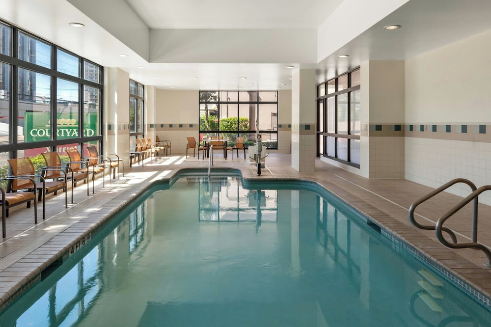 Courtyard by Marriott Houston by the Galleria - photo 6