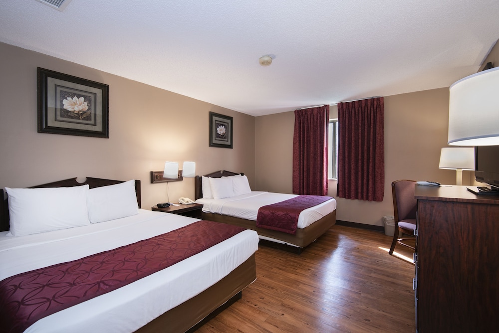 Guest Inn & Suites Midtown Medical Center - photo 12