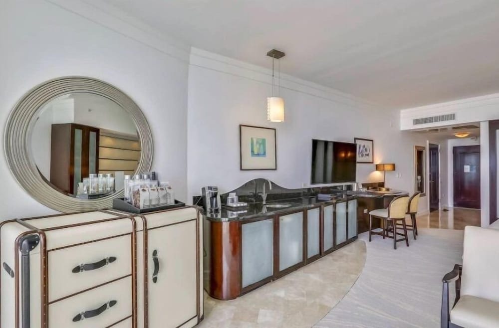 Fontainebleau Private Owners - photo 15