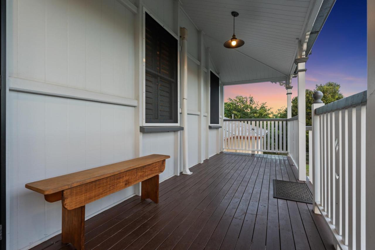 Spacious and Charming Queenslander in Ipswich — 4-Star Luxury Hotel in Bundamba, Australia