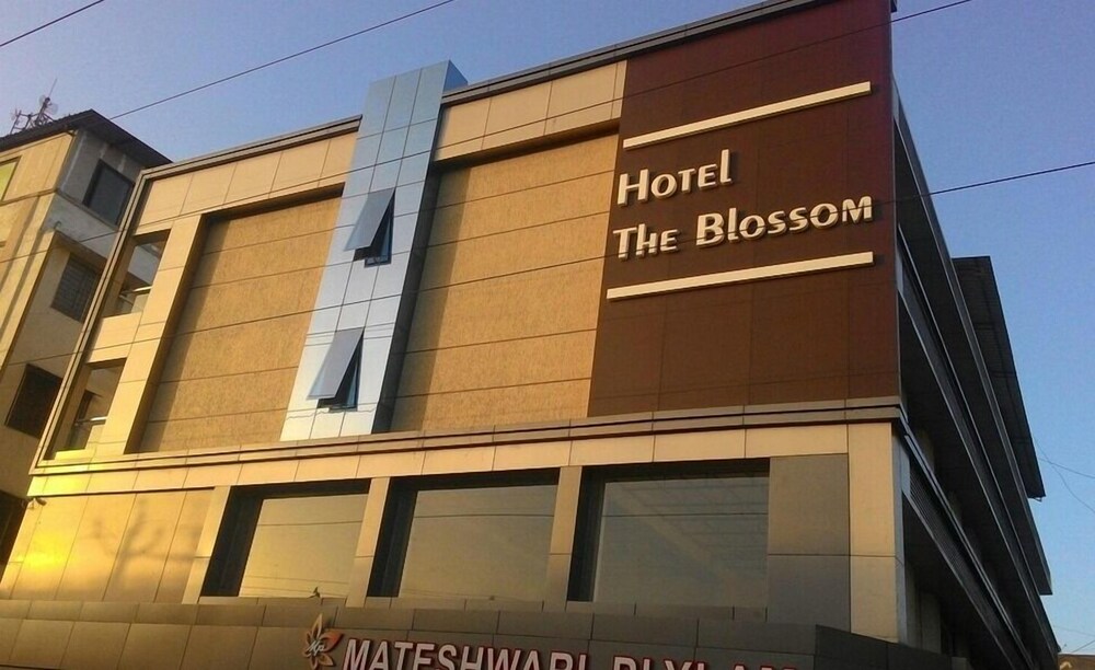 Hotel The Blossom — Vapi — photo 2
