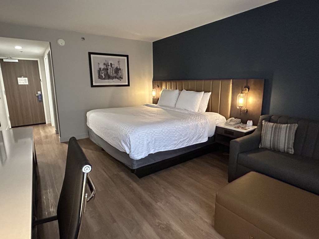 Best Western Plus Meadowlands - photo 3