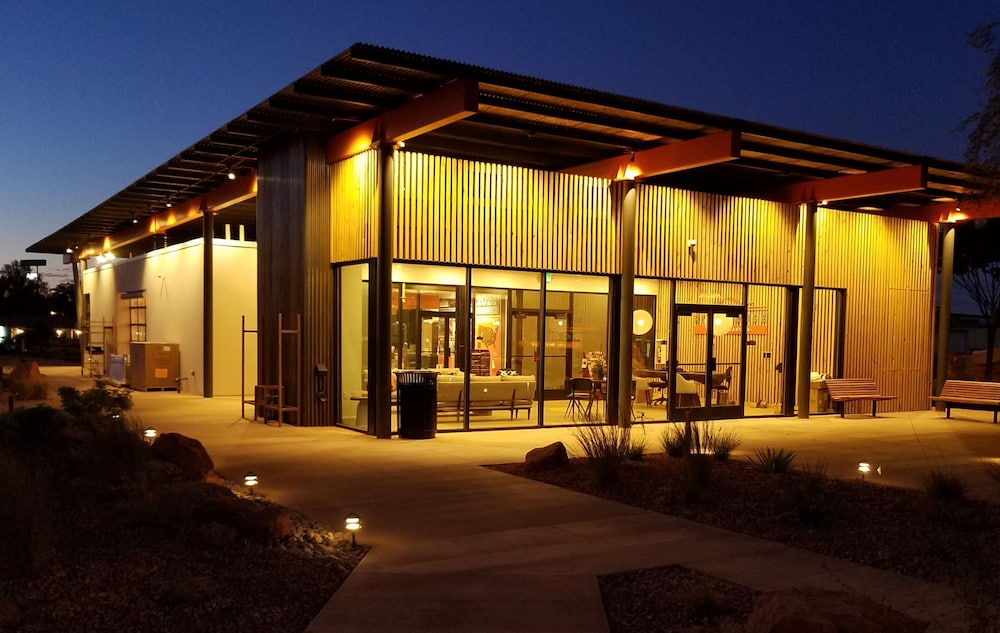 Best Friends Roadhouse and Mercantile - photo 12