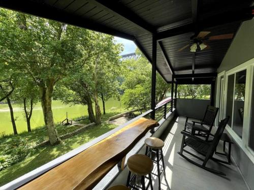 River House Cottage With Ky River View And Access 20793256 — Wilmore