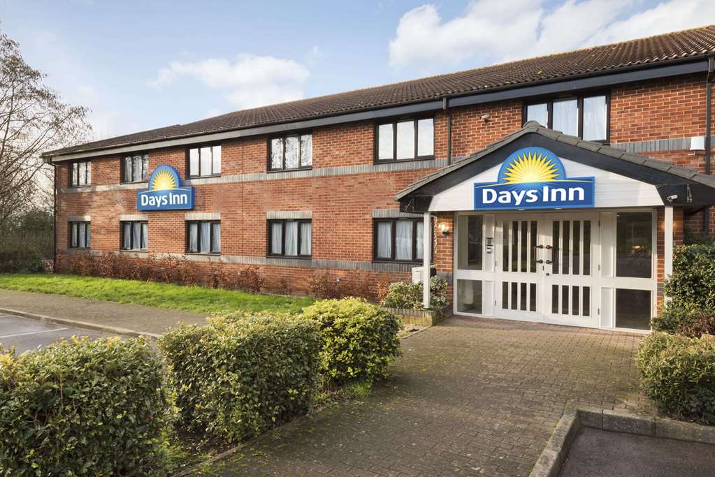 Days Inn By Wyndham Michaelwood M5 — Berkeley